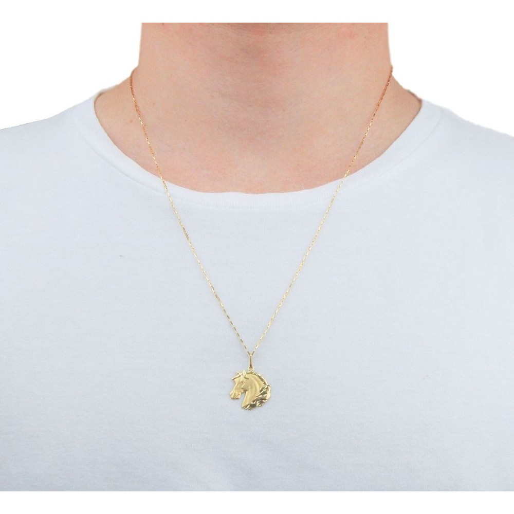 Pingente de ouro 18k cavalo foto no corpo