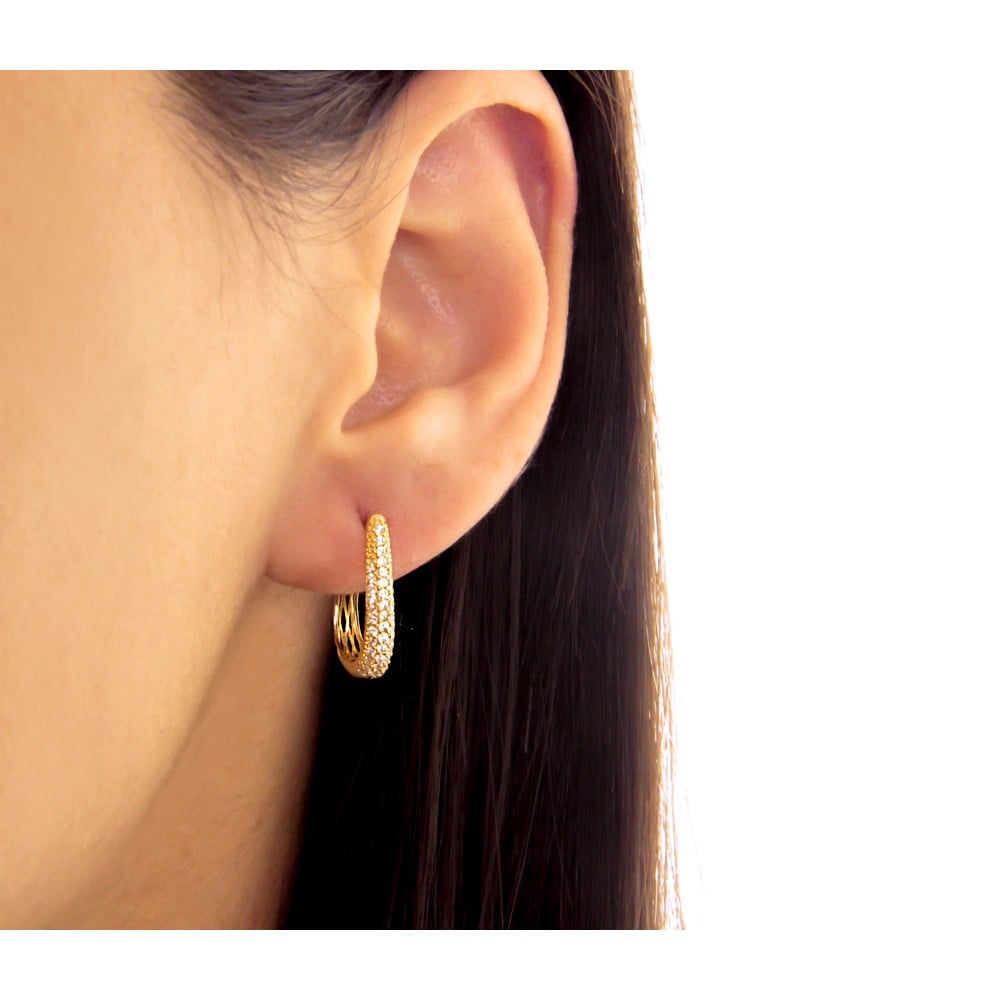 Brinco de argola de ouro 18k gota face pavê na orelha