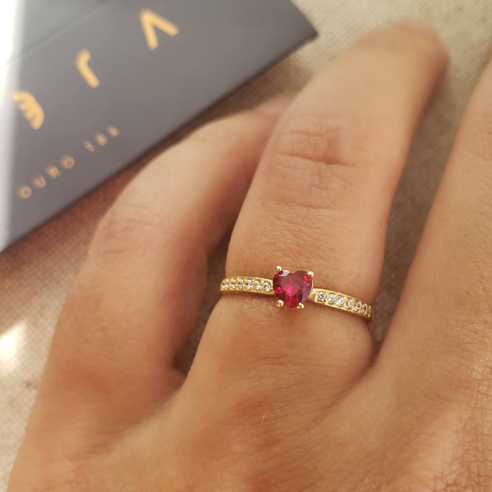 Anel de coração solitário ouro 18k vermelho mao