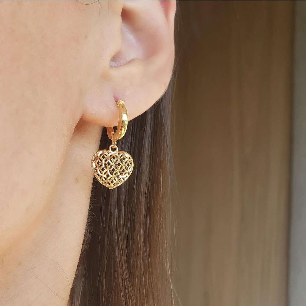 Brinco de ouro 18k argola com pingente de coração