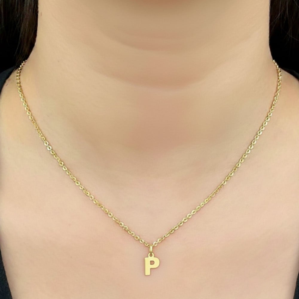 Pingente letra P de ouro 18k no corpo