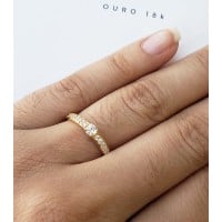 Anel de ouro 18k modelo solitário cravejado com pedras zircônias