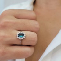 Anel de ouro 18k Ouro Branco Santina Collection X mao