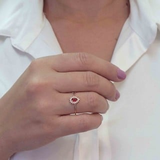 Anel de ouro 18k gota cravejado vermelho