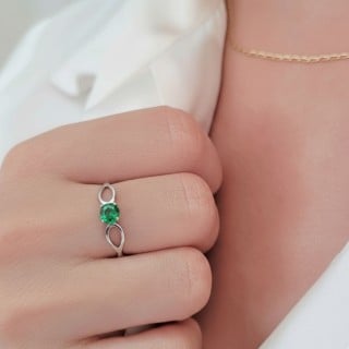 Anel solitário de ouro branco 18k duo verde