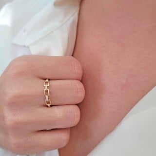 Anel corrente de ouro 18k cravejado elos