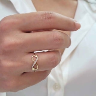 Anel de ouro infinito 18k cravejado delicado