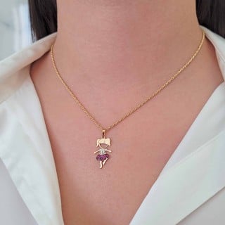 Pingente filha menina de ouro 18k cravejada vermelho