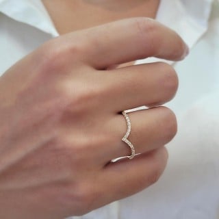 Anel de ouro 18k mulher maravilha cravejado