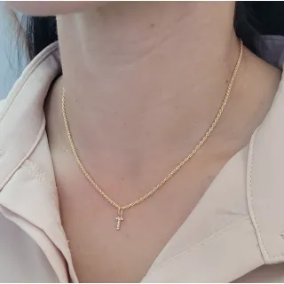 Pingente letra T de ouro 18k cravejada