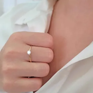 Anel de ouro 18k solitário com pedra de zircônia 4mm