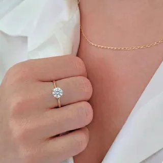 Anel moissanite de ouro 18k 1.0 ct XII