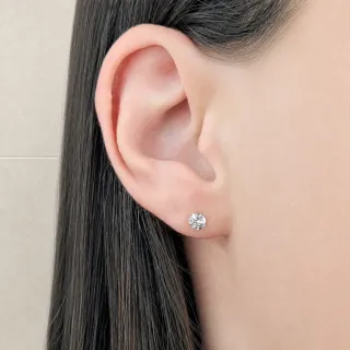 Brinco moissanite de ouro 18k ponto de luz 4mm