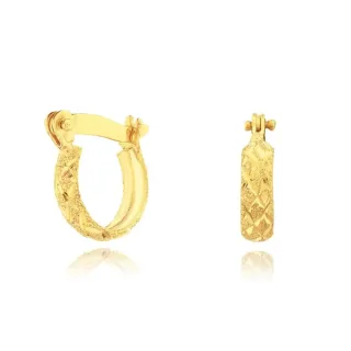 Brinco de ouro 18k argola com face trabalha e acabamento diamantado - pequeno