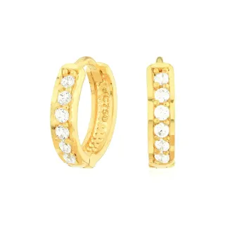 Brinco de ouro 18k argola de 1cm cravejada com zircônias
