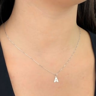 Pingente letra de ouro branco 18k A