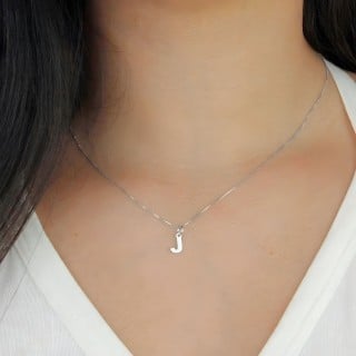 Pingente letra de ouro branco 18k J