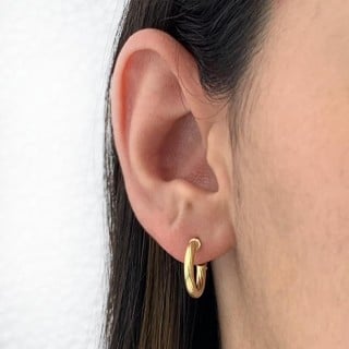 Brinco argola de ouro pequena torcida ouro 18k